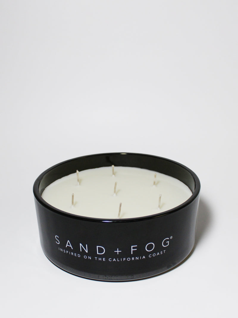 Teakwood 34 oz scented candle