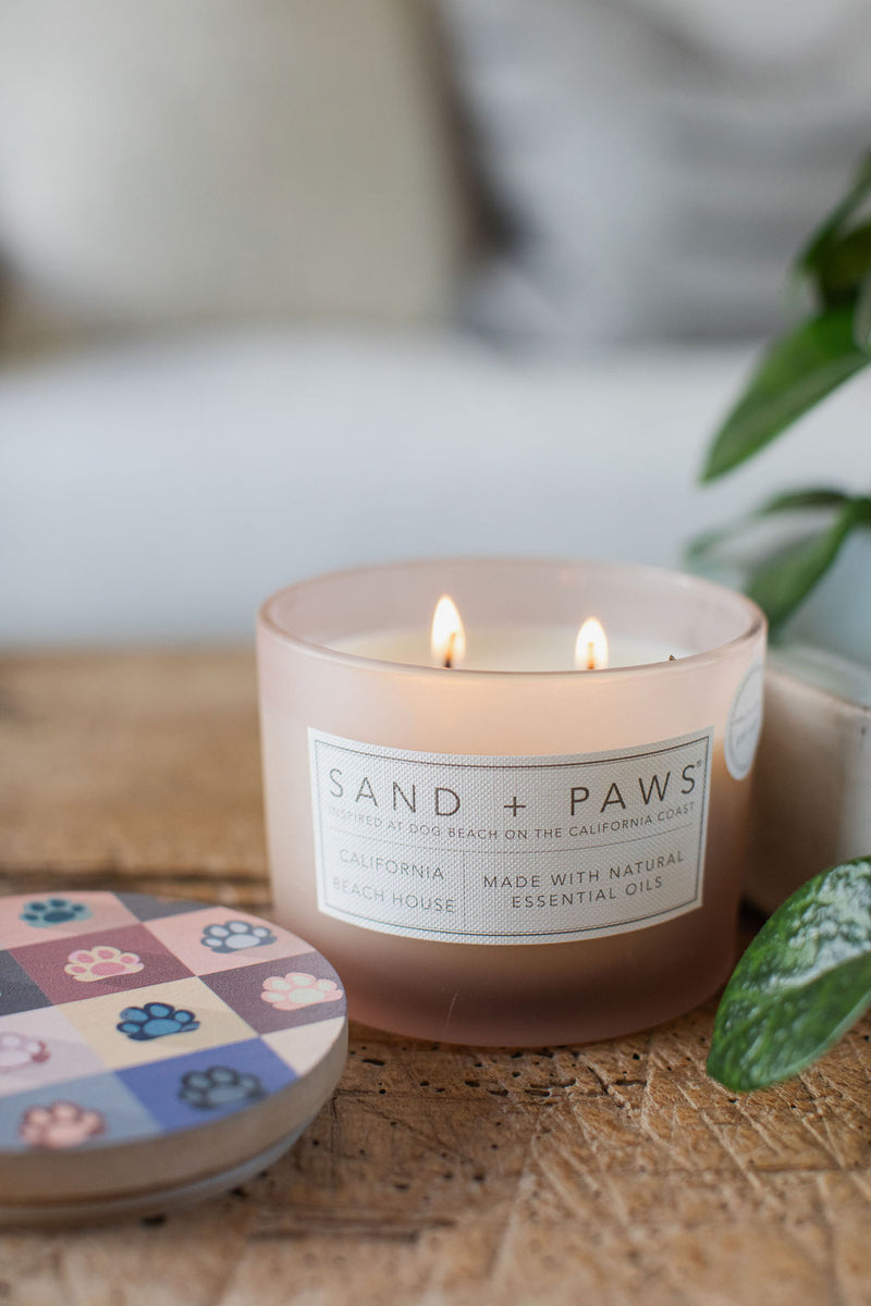 Sand + Paws California Beach House 12 oz scented candle