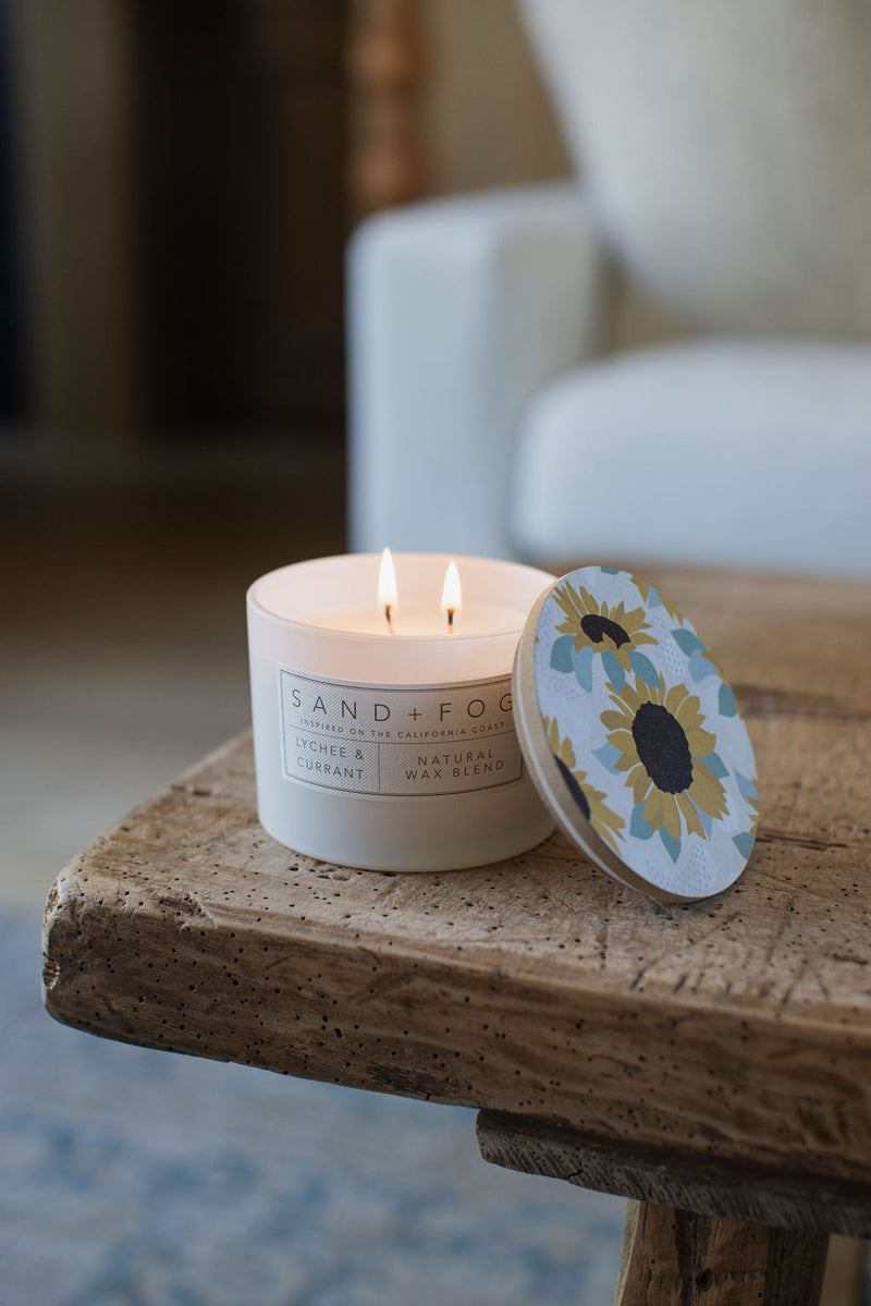 Lychee & Currant 12 oz scented candle